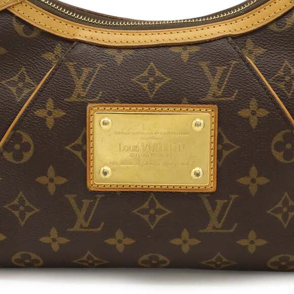 LOUIS VUITTON Brown Monogram Shoulder Bag - Picture 10 of 10